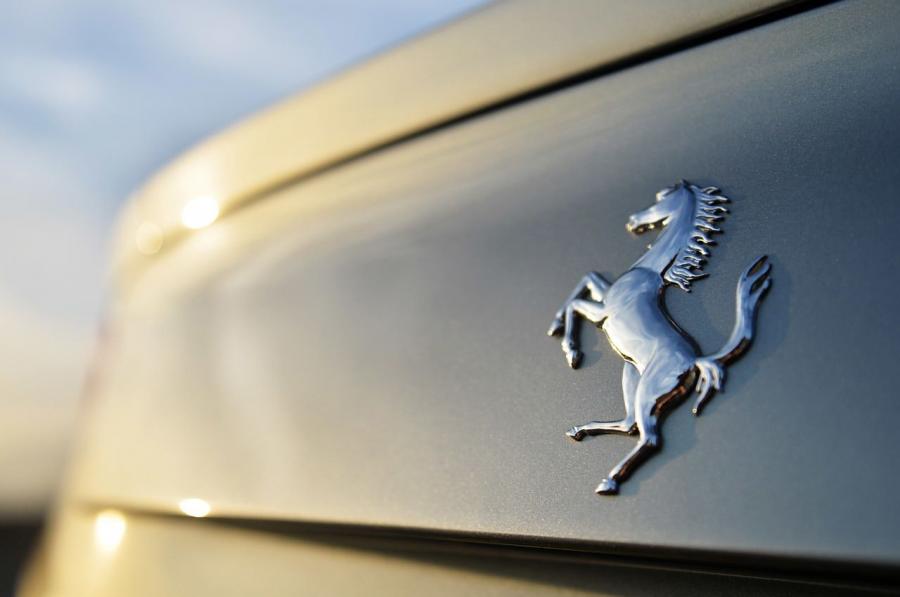  Ferrari F12berlinetta 2014 года  (фото 37 из 77)